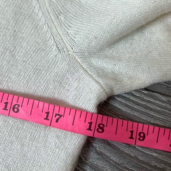 Lilly Pulitzer odetta rhinestone neck collar sweater sz S - Picture 7 of 7